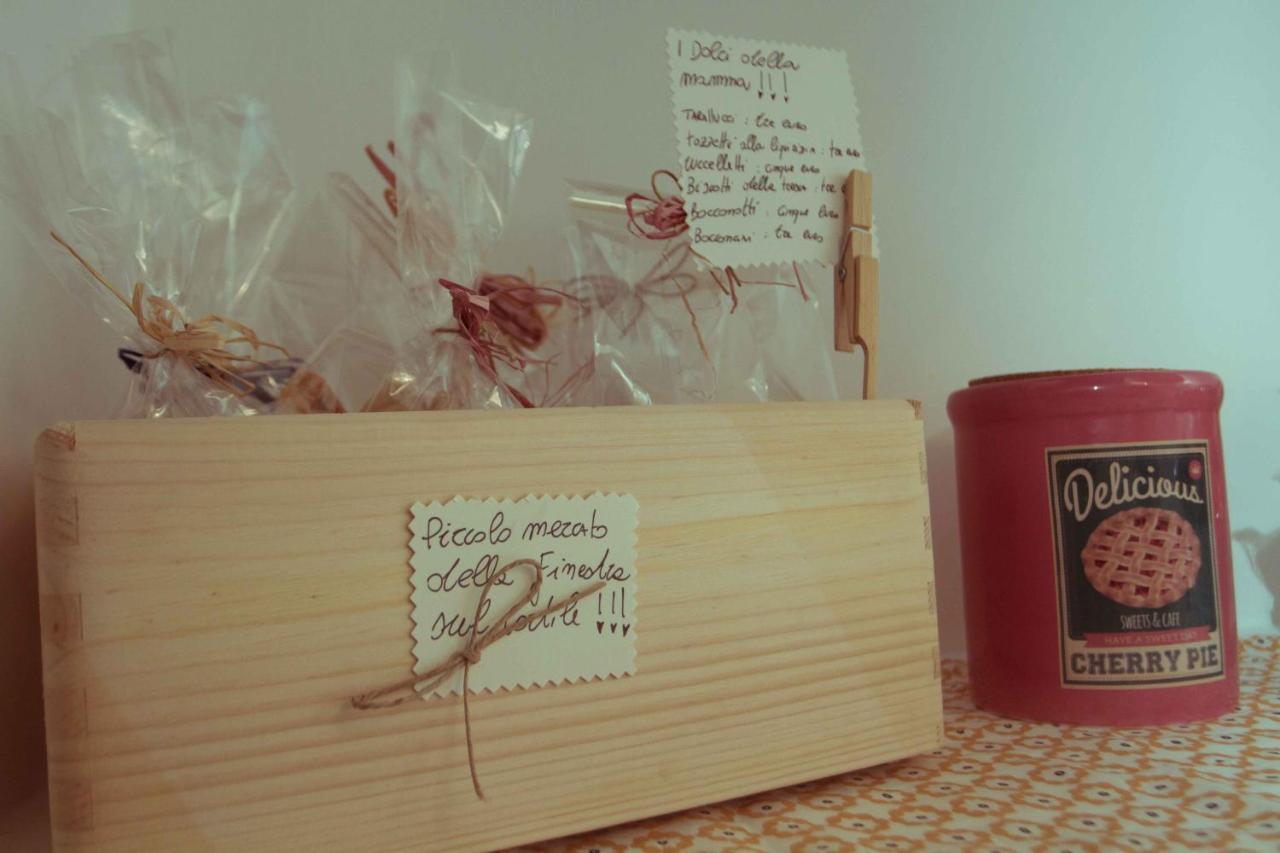 La Finestra Sul Cortile Bed & Breakfast Atri Luaran gambar
