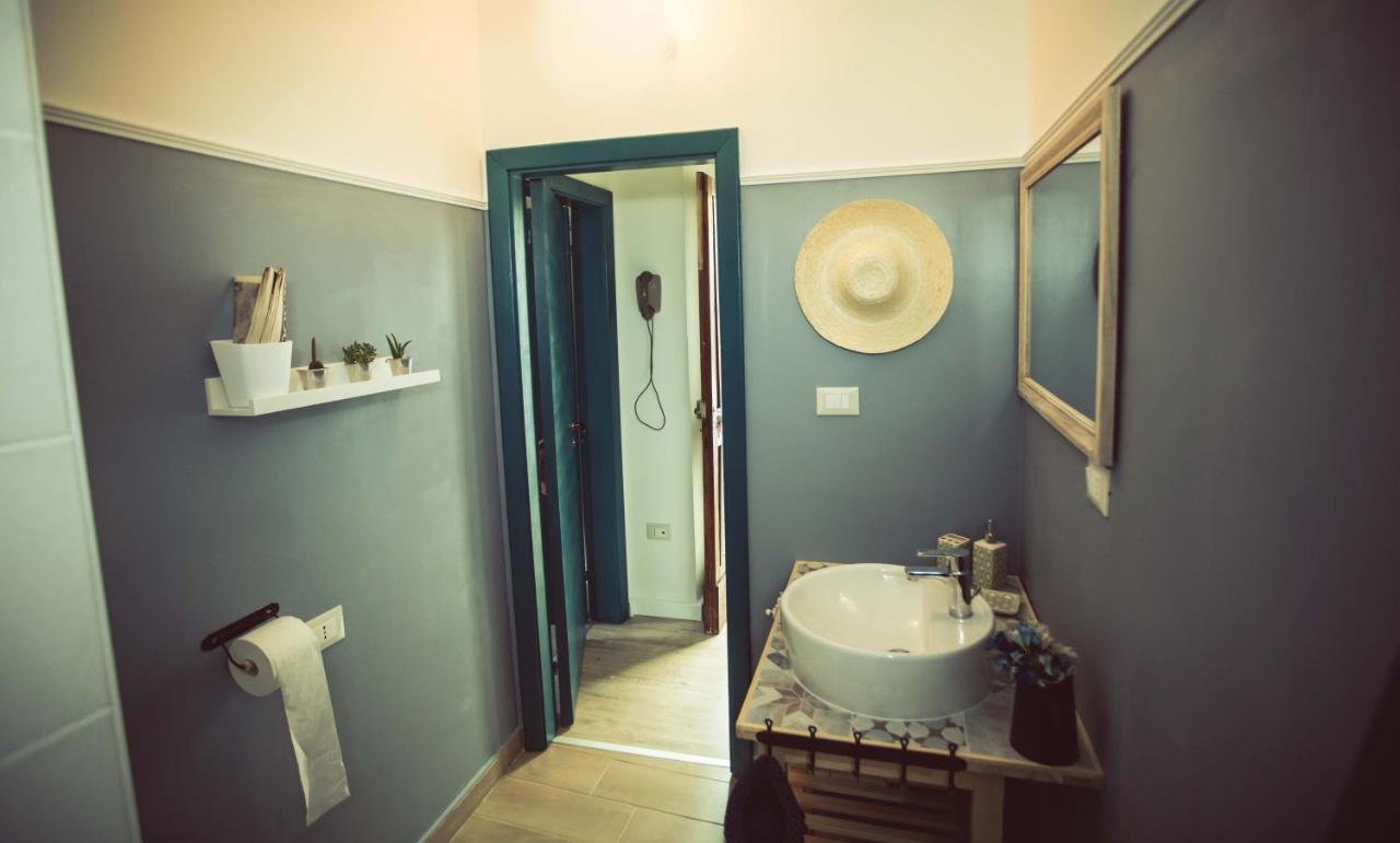La Finestra Sul Cortile Bed & Breakfast Atri Luaran gambar